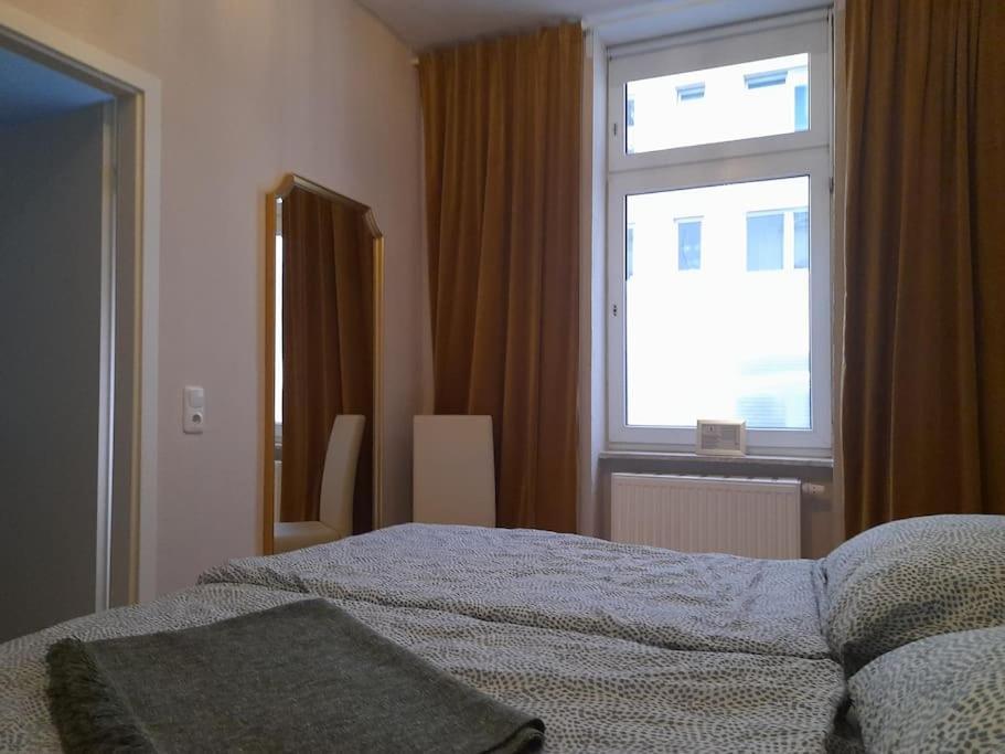 Zwei-Zimmer Wohnung In Wiesbadens Westend Luaran gambar
