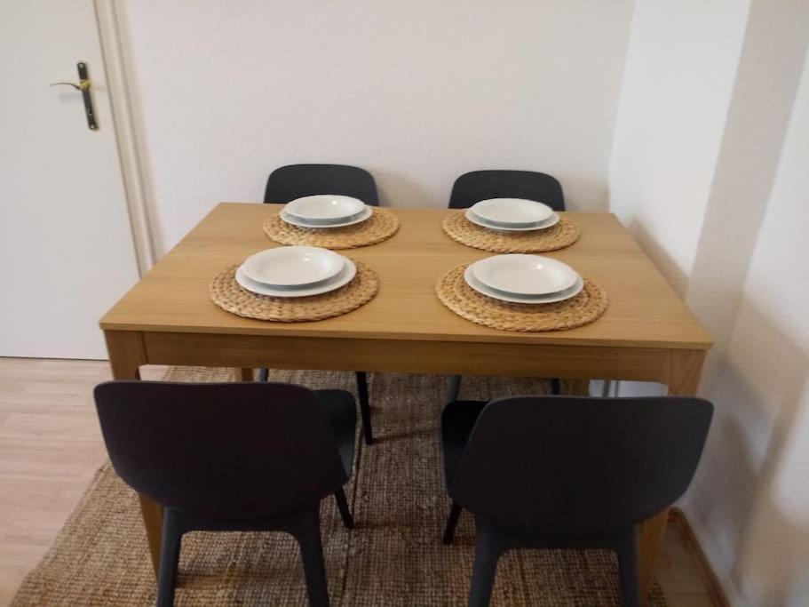 Zwei-Zimmer Wohnung In Wiesbadens Westend Luaran gambar